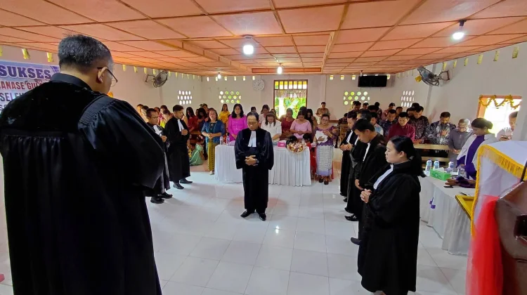 Pdt. Selfinus Zai Resmi Terima Tongkat Estafet Pelayanan di Resort Botolafau