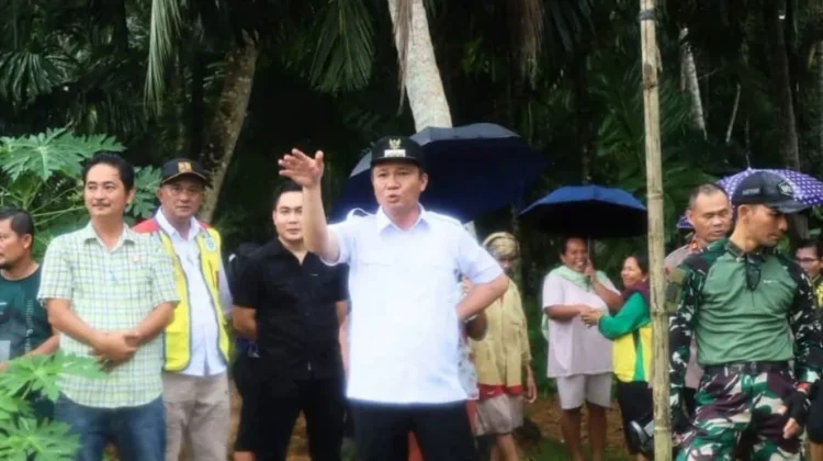 Bupati Eliyunus Tinjau Potensi Pertanian di Desa Togi De'u