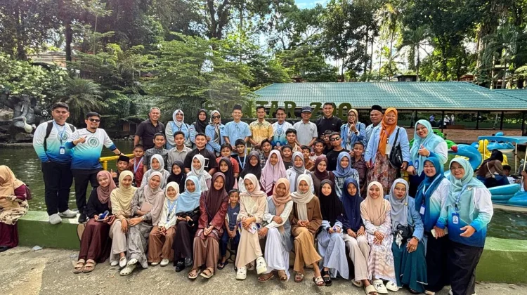 Kontingen FASI Sumut Kunjungi Kebun Binatang Siantar