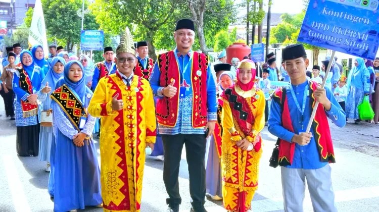 Kontingen Pawai DPD BKPRMI Kota Gunungsitoli Raih Juara III Tingkat Sumut
