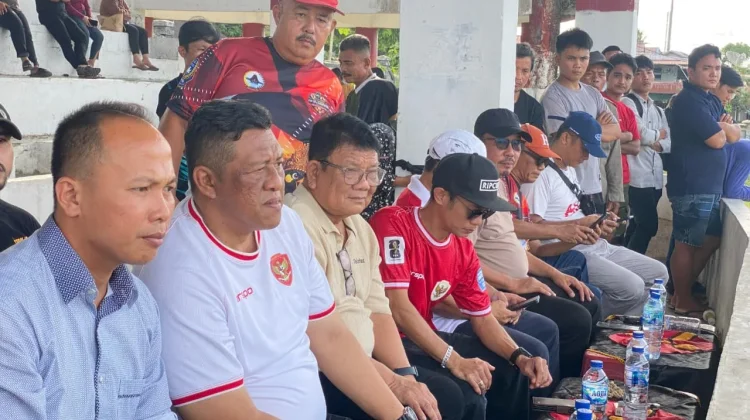Ketua KONI Sumut berkunjung ke Lapangan Pelita dan Menyaksikan Turnamen PSSI