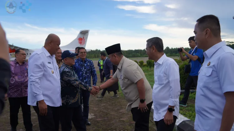 Mendikdasmen RI Kunjungi Kepulauan Nias, Wali Kota Sambut Hangat