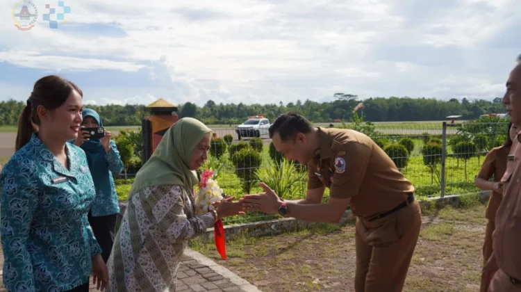 Kunker Staf Ahli I TP PKK Sumut Disambut Ketua TP PKK Gunungsitoli