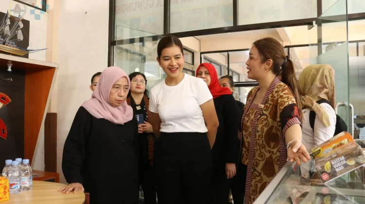 Kunjungi Galeri Dekranasda, Ketua Dekranasda Sumut Dukung UMKM Lokal