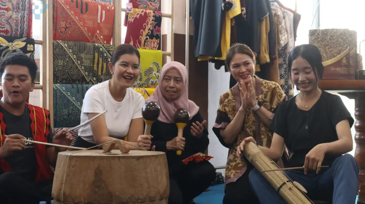 Kunjungi Galeri Dekranasda, Ketua Dekranasda Sumut Dukung UMKM Lokal