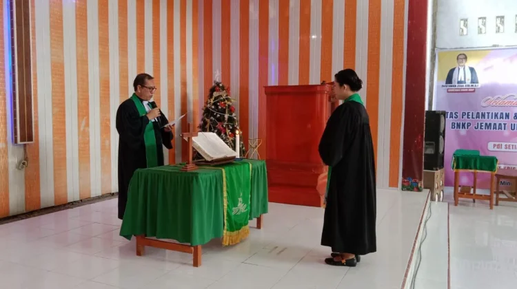 BNKP Lantik Pdt. Astrit Gaurifa di Jemaat Unitas Afia