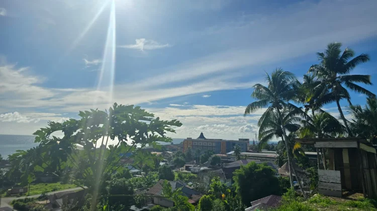 Kepulauan Nias Berawan, Nias Selatan Hujan Ringan pada Dini Hari