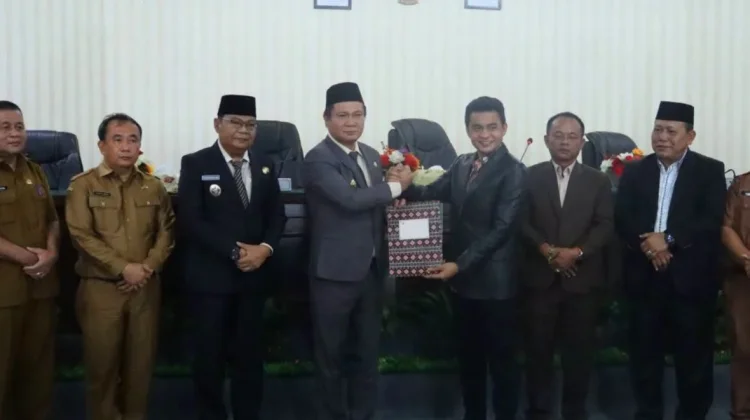 Pandangan Umum Fraksi DPRD atas Ranperda Pertanggungjawaban APBD 2025