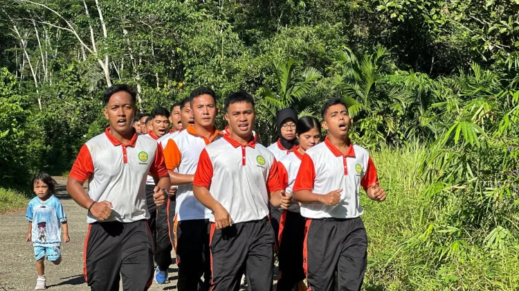 Jaga Kesiapsiagaan, Kantor SAR Nias Gelar Olahraga Pembinaan Fisik Rutin