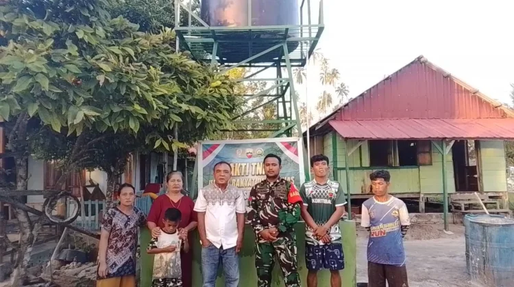 Satgas Karbak TNI AD Rampungkan Sarana Air Bersih di Nisel