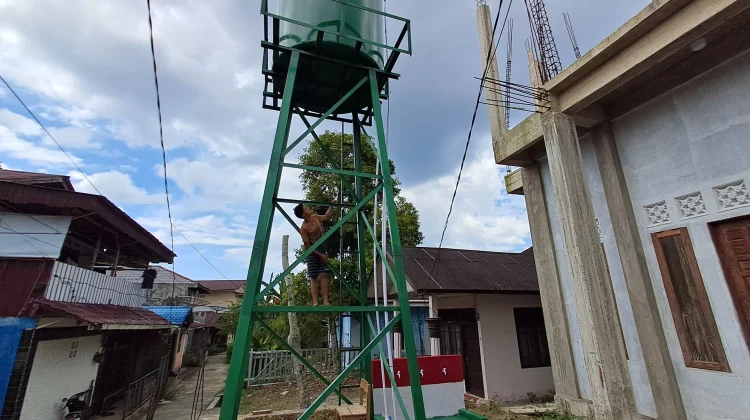 Sumur Bor Karya Bakti TNI di Desa Mudik Hampir Rampung