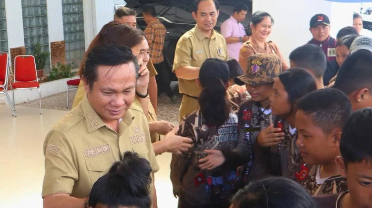 Bupati Nias Barat Apresiasi Semangat dan Prestasi Generasi Muda