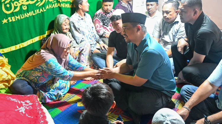 Melayaat di Nias Selatan, Bobby Nasution Beri Perhatian untuk Keluarga Almarhum