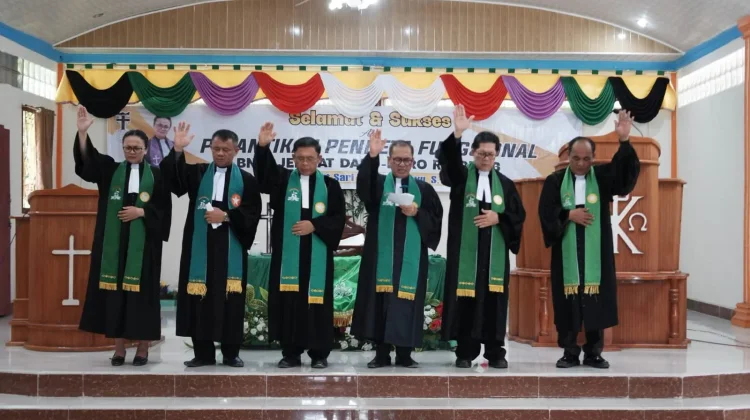 Penahbisan dan Peresmian Rumah Dinas Pendeta Fungsional BNKP Jemaat Daro-daro