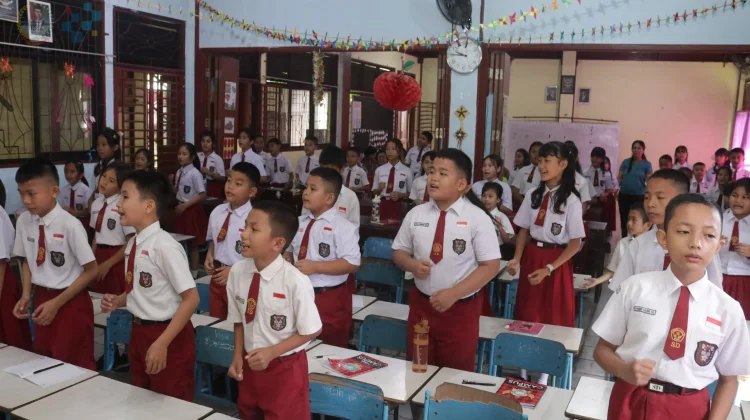 Bangun Generasi Digital Berkarakter, DWP Gunungsitoli Gelar Edukasi