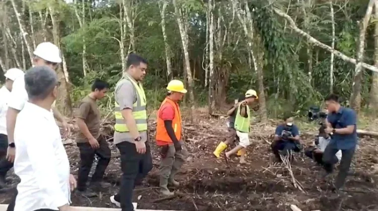 Lepas dari Kepungan Banjir: Kisah Baru SMKN 1 Gido di Desa Somi