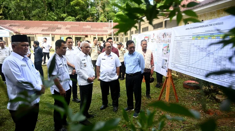 Pemprov Sumut Bangun Ruang Kelas Baru di SMK Gunungsitoli, Harap Jangan Asal-Asalan