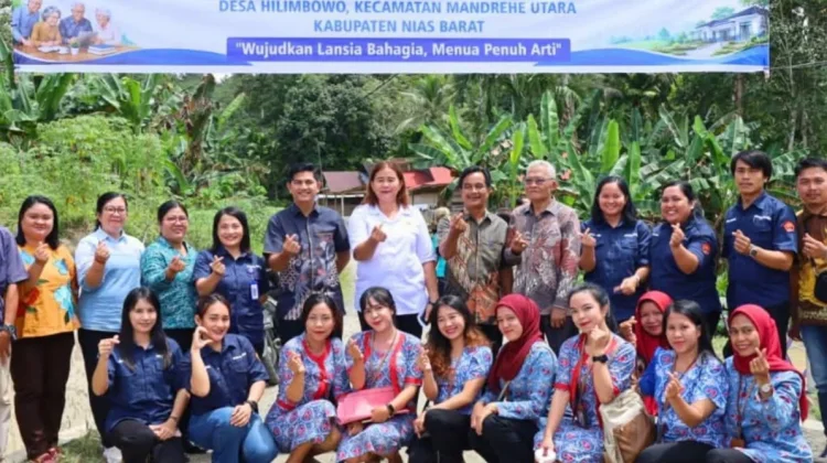 Sekda Nias Barat Resmikan Sekolah Lansia Ceria di Hilimbowo