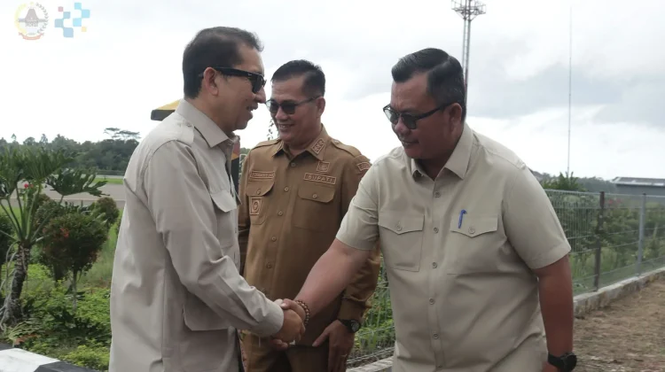 Menteri Kebudayaan RI Tiba di Nias, Disambut Wali Kota Gunungsitoli