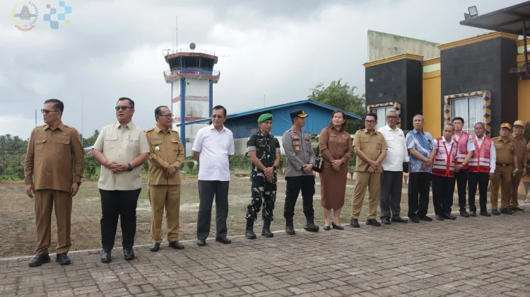 Menteri Kebudayaan RI Tiba di Nias, Disambut Wali Kota Gunungsitoli