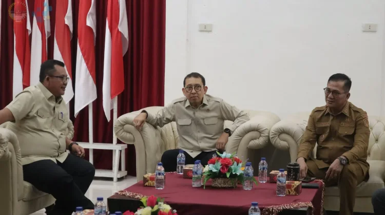 Menteri Kebudayaan RI Tiba di Nias, Disambut Wali Kota Gunungsitoli