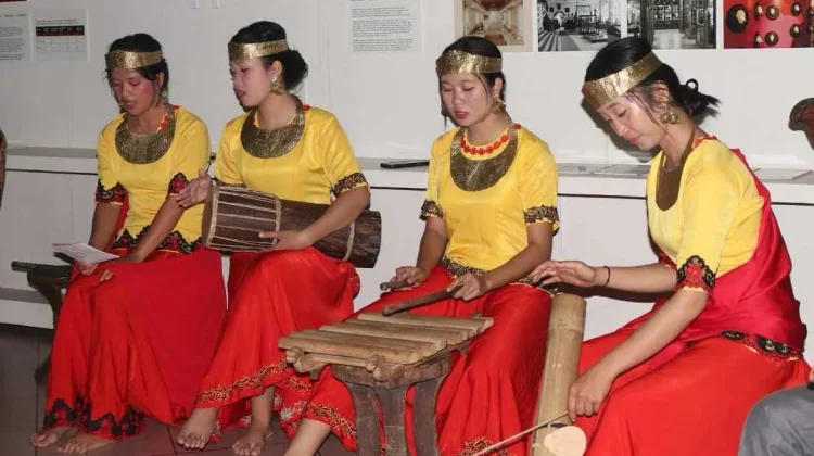 Budaya Nias Tak Lepas dari Peran Perempuan