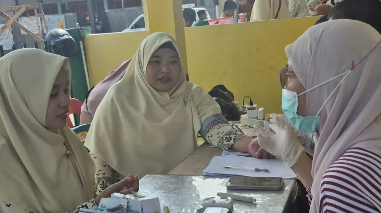 Cek Kesehatan Gratis di Gebyar Muktamar Nasyiatul 'Aisyiyah ke-15