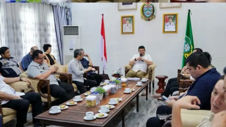 Gubernur Sumut Bahas Konektivitas Udara dan Isu Strategis Kepulauan Nias