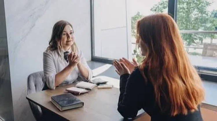Orang Cerdas Lebih 'Pedas' saat Berbicara, Emang Benar?