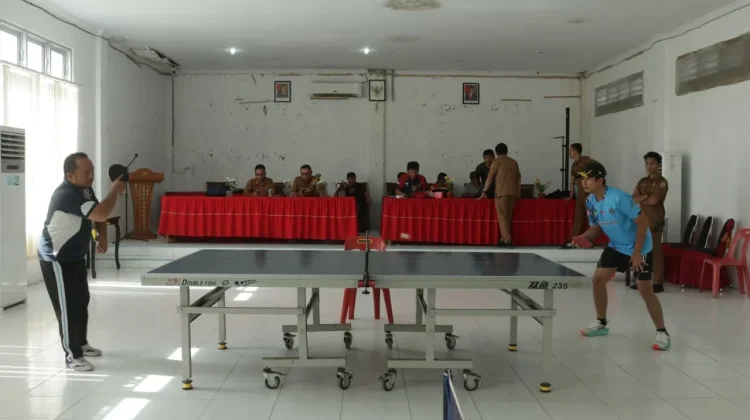 HUT ke-81 RI, Pemko Gunungsitoli Pererat Kebersamaan lewat Tenis Meja