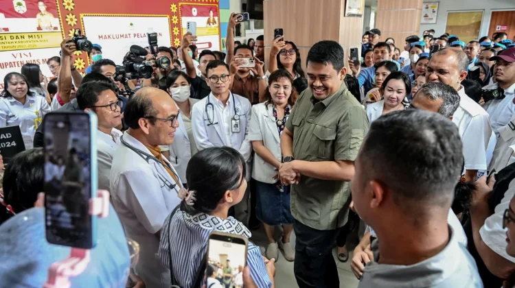 Berkantor di Nias 2 Tahap, Bobby Nasution Eksekusi Langsung Keluhan Warga