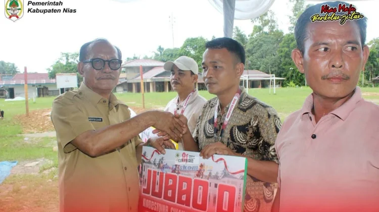 Seru! Lomba Egrang di Kabupaten Nias Sambut HUT Kemerdekaan