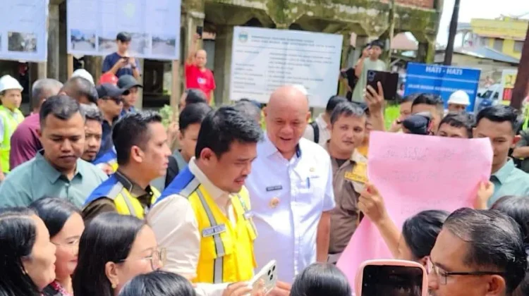 Diminta 7 KM, Gubernur Bobby Janji Perbaiki 12 KM Jalan Provinsi Nias Utara