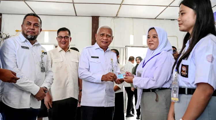 Kepulauan Nias Diprioritaskan di Program Bersekolah Gratis karena Status Daerah