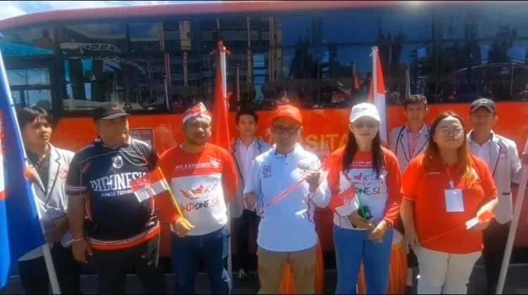 UNIAS Gelar Pawai Bendera Merah Putih Sepanjang 25 Meter