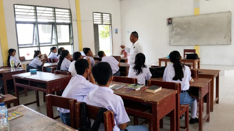 KUA Tuhemberua Sukses Gelar Edukasi Lingkungan Hidup untuk Siswa SMKN