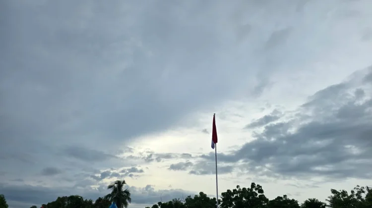 Pagi dan Malam Hari Kepulauan Nias Diprakirakan Hujan Ringan-Sedang