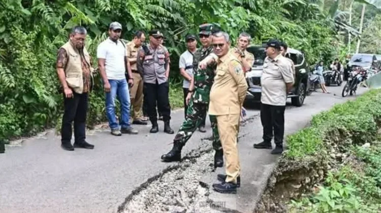 Perkuat Sinergitas, Bupati Nias Terima Tim Monev Satgas PRR