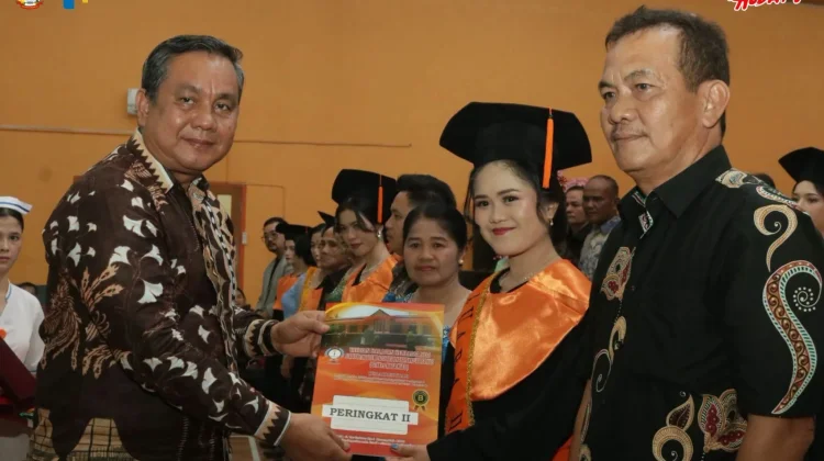 Wisuda 78 Bidan Muda, Pemko Dorong SDM Kesehatan Unggul