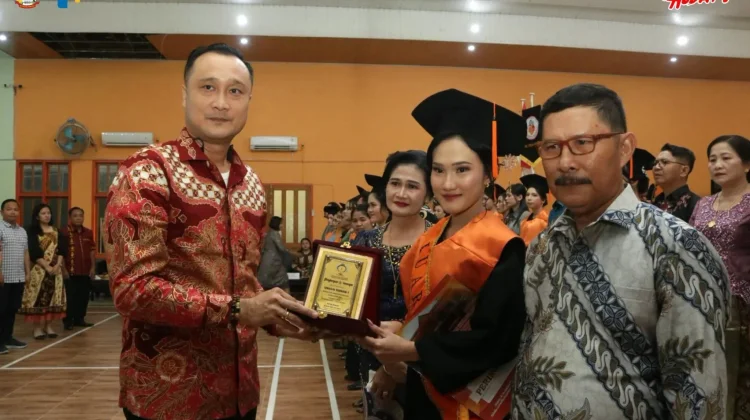 Wisuda 78 Bidan Muda, Pemko Dorong SDM Kesehatan Unggul