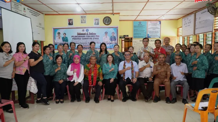 Tim Provinsi Evaluasi Tiga Desa Perwakilan PKK Kota Gunungsitoli