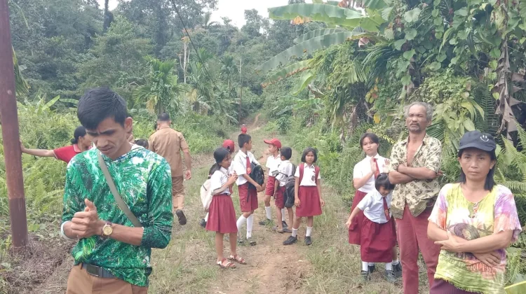 Dusun 8 Desa Umbubalodano Tergolong Terisolir, Warga Minta Pembangunan
