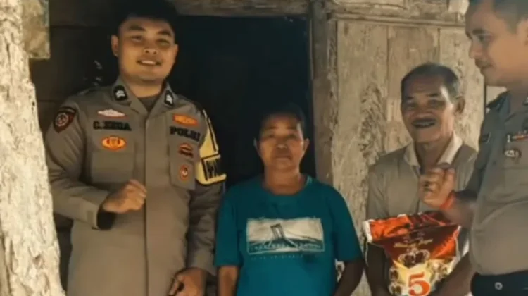Polsek Bawalato Bawalato Berbagi Tali Asih kepada Warga Kurang Mampu