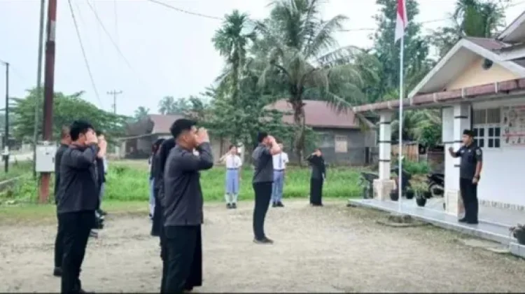 Tingkatkan Kedisiplinan di Masa Non-Tahapan, Bawaslu Nias Utara Gelar Apel