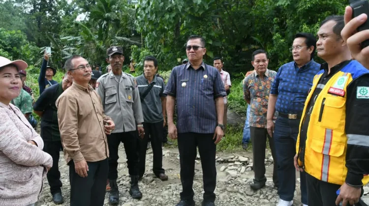 Bupati Nias Selatan Tinjau Infrastruktur di Aramo