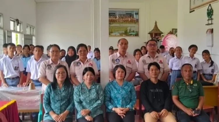 Pelajar SMKN 2 bersama KUA Ikuti Program AI Future Leaders