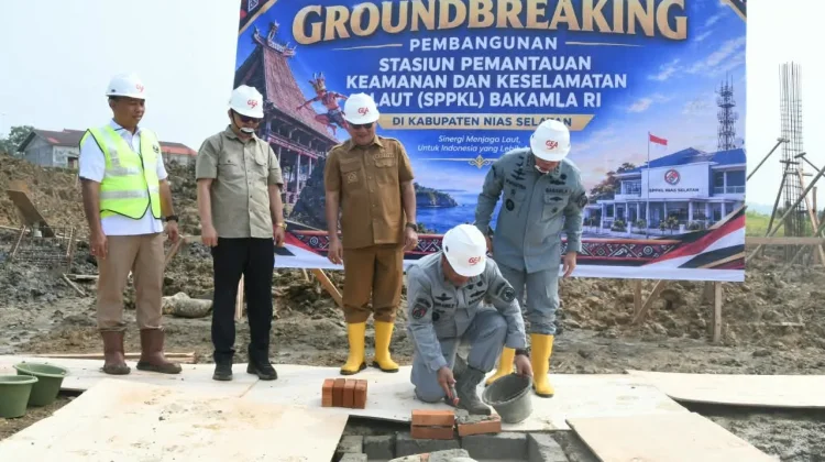 Pemkab Nias Selatan dan Bakamla RI Mulai Pembangunan SPKKL di Fanayama
