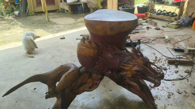 Dekranasda Dorong Kerajinan Ukir Kayu Naik Kelas