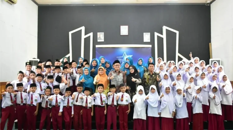Kenalkan Potensi Madrasah, Siswa MIN 3 Gunungsitoli Tampil di RRI