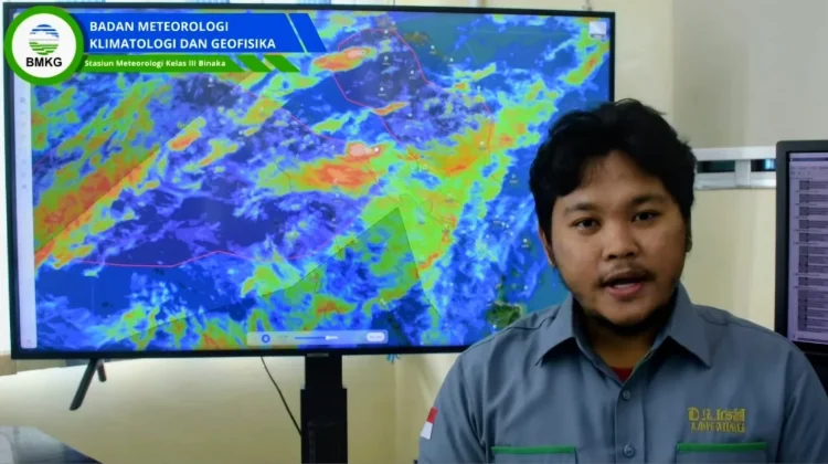 Prakiraan Cuaca Akhir Pekan di Kepulauan Nias Potensi Hujan Disertai Petir